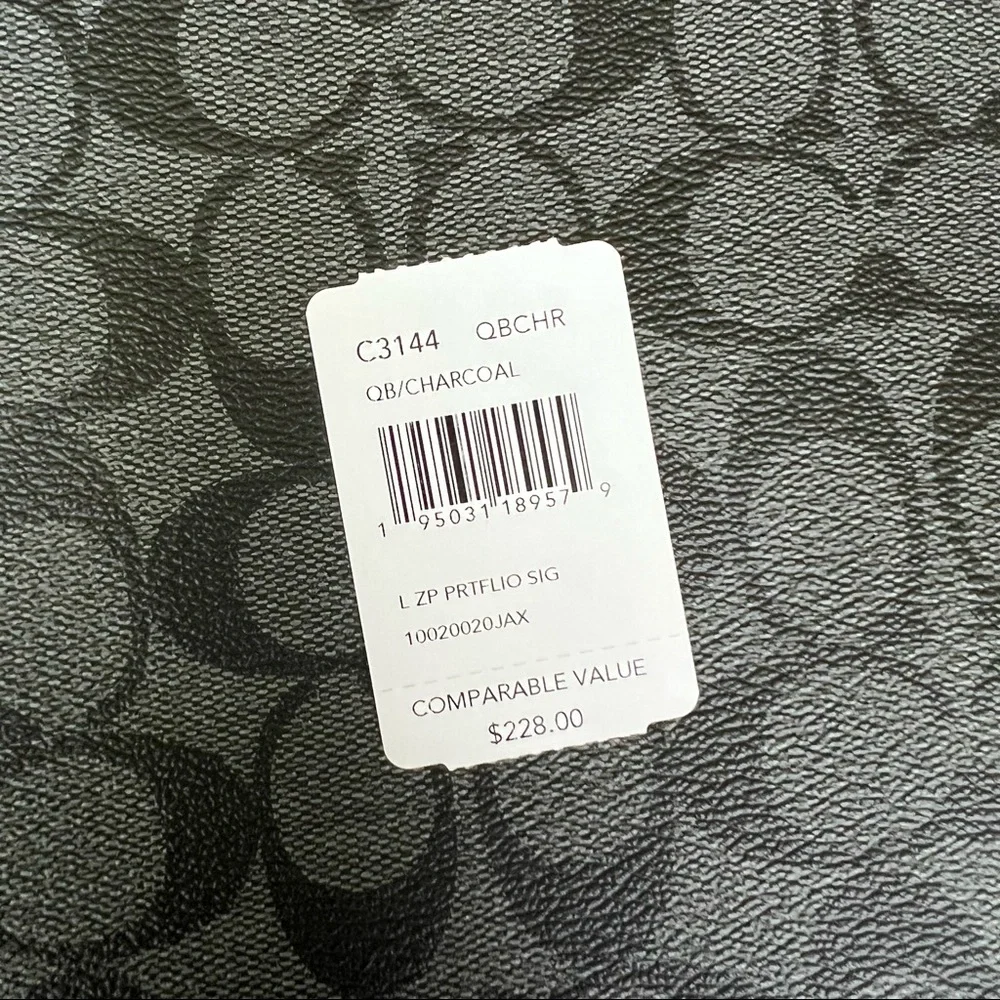 Coach L Zip Portfolio In Signature Canvas - Picture 8 of 8